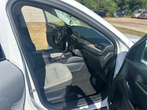 Used 2021 Ford Escape S image 13