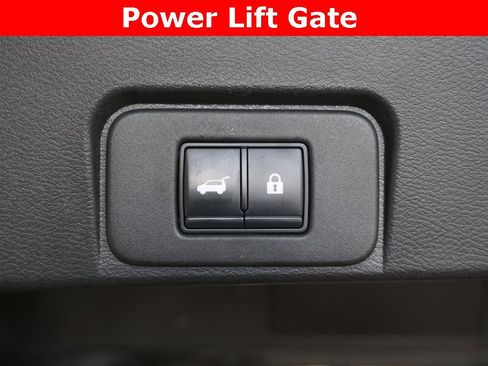 Used 2021 Nissan Rogue Platinum image 21