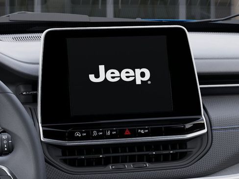 New 2025 Jeep Compass Limited w/ Sun & Sound Group image 18