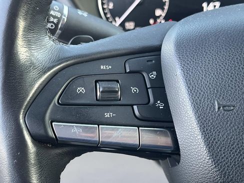 Certified 2023 Cadillac XT4 Premium Luxury w/ Enhanced Visibility Package image 30