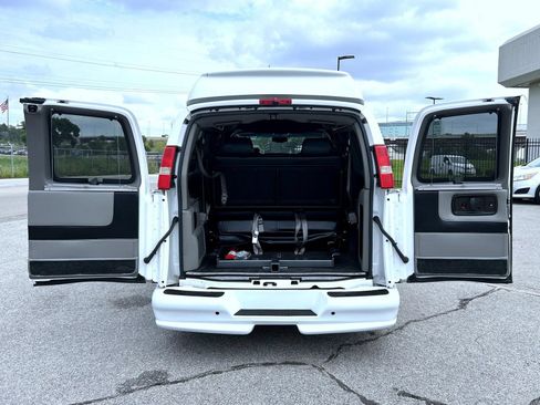 Certified 2013 Chevrolet Express 1500 RWD image 25
