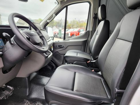New 2026 Ford Transit 250 148 High Roof RWD image 16