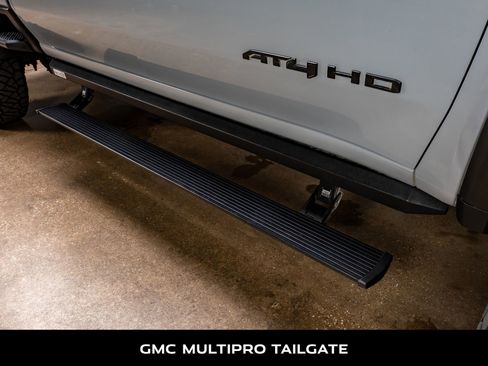 Used 2024 GMC Sierra 2500 AT4 w/ AT4 Premium Plus Package image 12