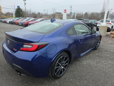 Certified 2024 Toyota GR86 image 6