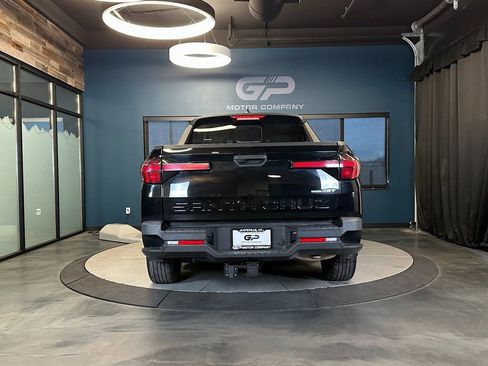 Used 2023 Hyundai Santa Cruz SEL Premium image 4