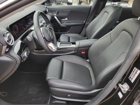 Used 2024 Mercedes-Benz CLA 250 4MATIC image 25