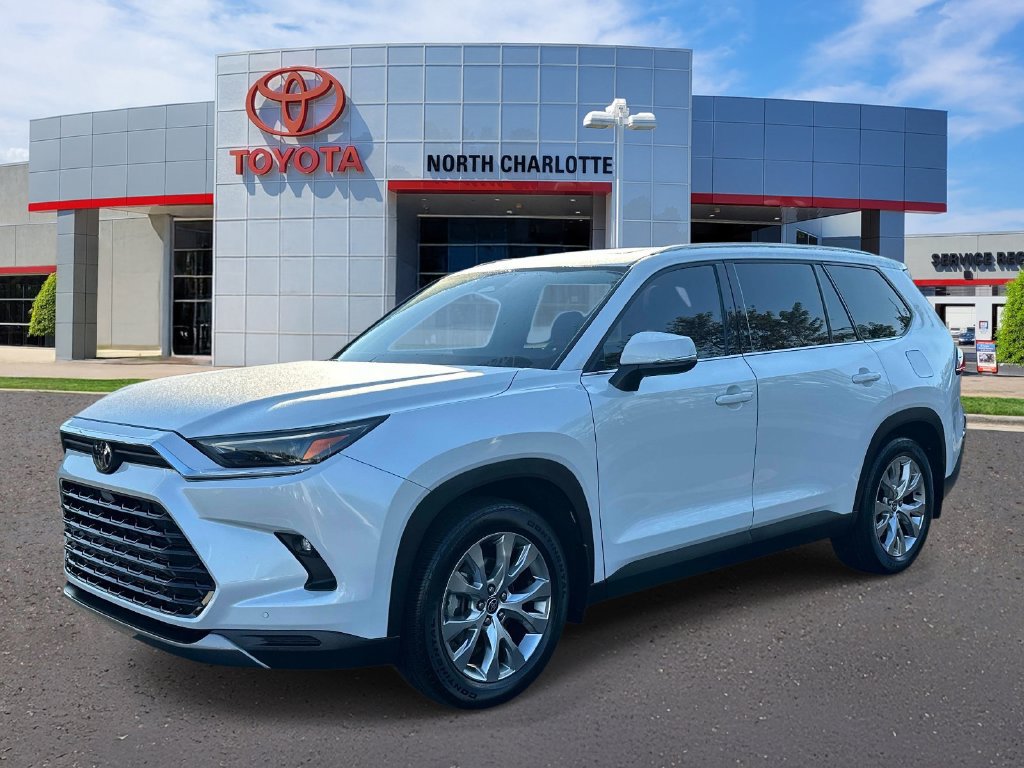 Used 2026 Toyota Grand Highlander FWD image 5