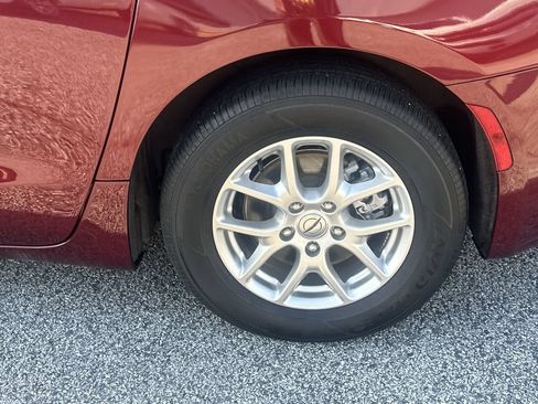 Used 2023 Chrysler Pacifica Touring-L FWD image 18