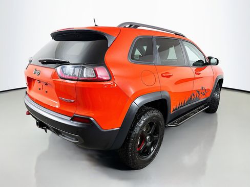 Used 2021 Jeep Cherokee Trailhawk image 7