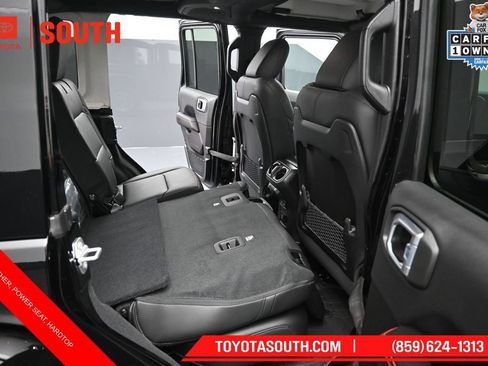 Used 2026 Jeep Wrangler Unlimited Rubicon AWD/4WD image 26