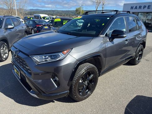 Used 2021 Toyota RAV4 XSE image 25