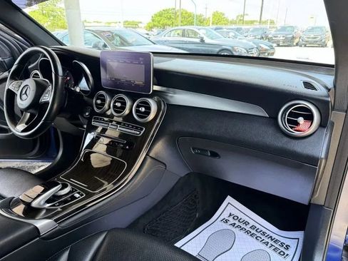 Used 2018 Mercedes-Benz GLC 300 4MATIC image 48