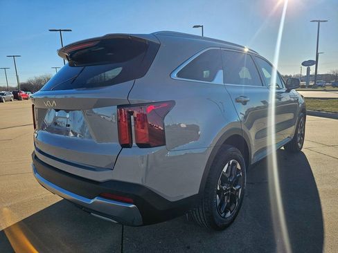 New 2026 Kia Sorento S image 5