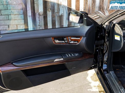 Used 2012 Mercedes-Benz CL 550 4MATIC image 10