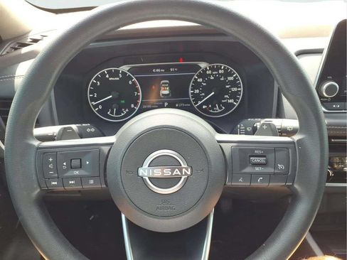 Used 2023 Nissan Rogue S FWD image 15