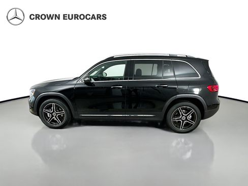 Used 2026 Mercedes-Benz GLB 250 4MATIC image 8