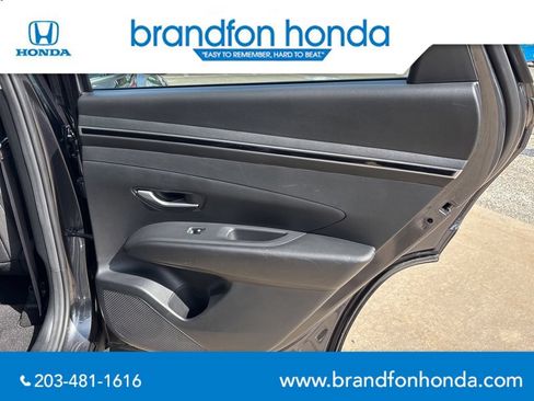 Used 2023 Hyundai Tucson SE AWD/4WD image 9