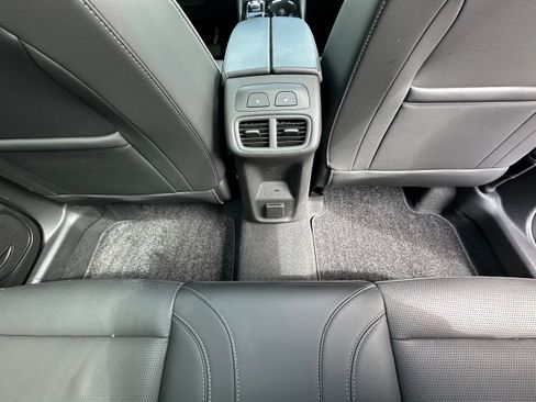 Used 2024 Buick Envision Avenir AWD/4WD image 14