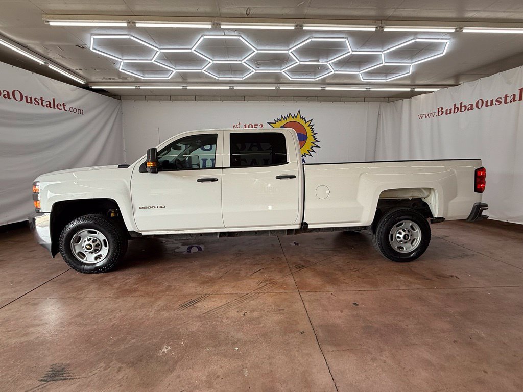 Used 2019 Chevrolet Silverado 2500 W/T RWD image 2