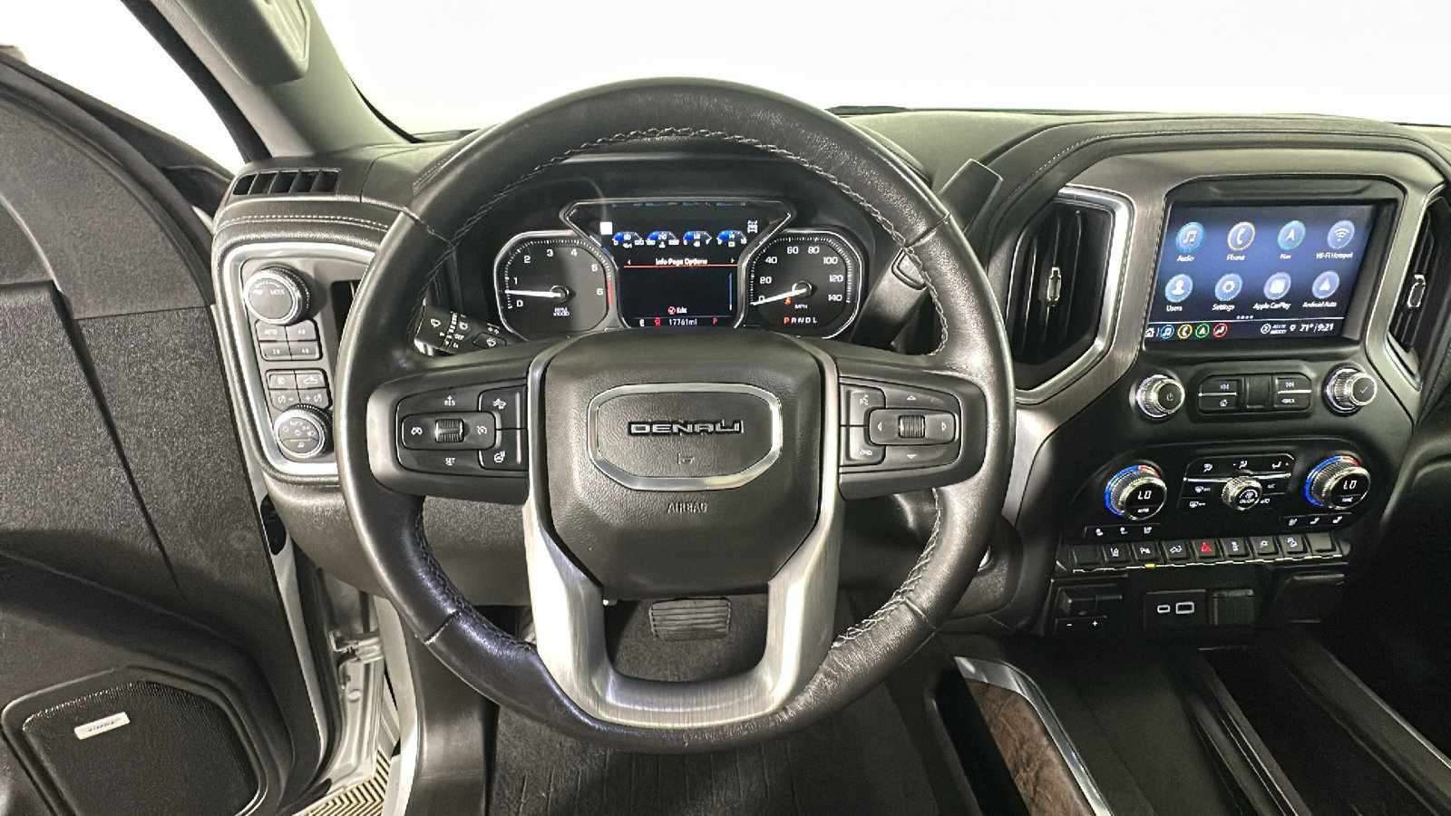 Used 2022 GMC Sierra 2500 Denali AWD/4WD image 18