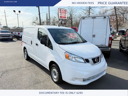 Used 2018 Nissan NV200 S FWD image 1