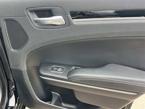 Used 2023 Chrysler 300 S image 20