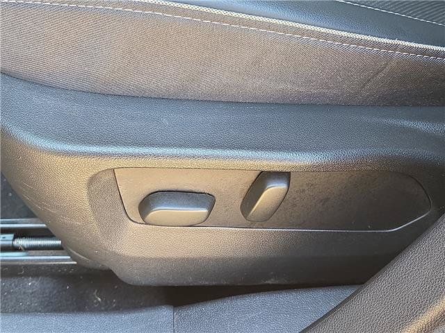 Used 2023 Buick Envision Essence FWD image 12