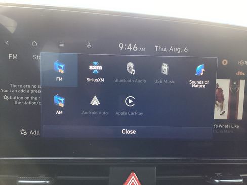 Used 2025 Hyundai Elantra SEL FWD image 21
