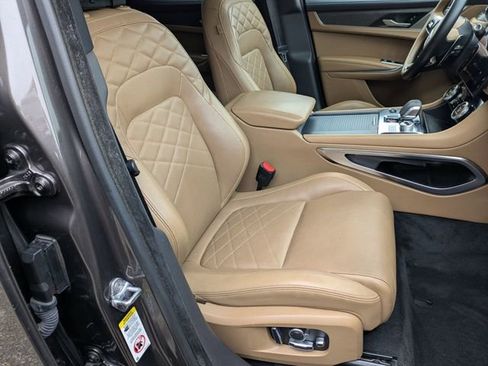 Used 2022 Jaguar F-PACE S image 18