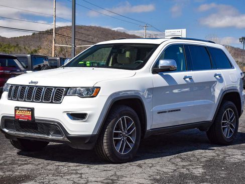 Certified 2021 Jeep Grand Cherokee Limited w/ Luxury Group II image 7