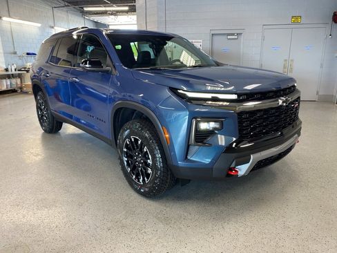 New 2026 Chevrolet Traverse Z71 w/ Enhanced Driving Package image 1