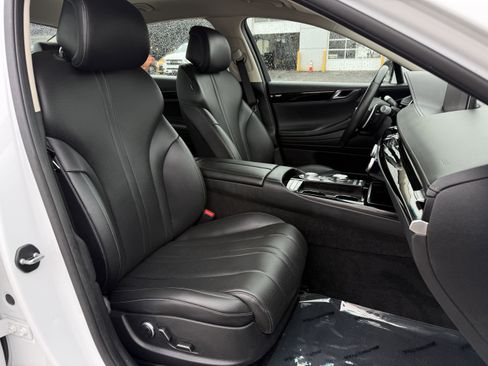 Used 2023 Genesis G80 2.5T image 36