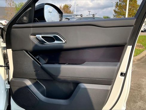 Used 2026 Land Rover Range Rover Velar Dynamic SE image 20