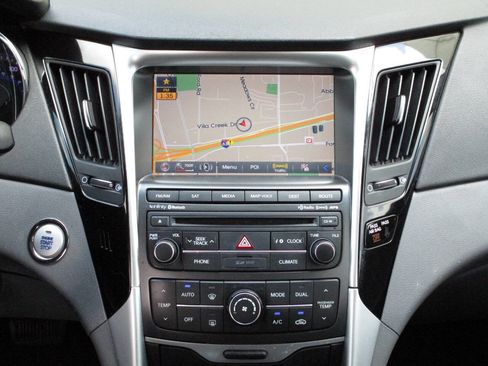 Used 2014 Hyundai Sonata Limited w/ Technology Package 05 image 18