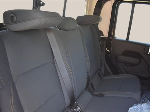 New 2025 Jeep Gladiator Sport image 16