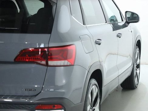 Certified 2023 Volkswagen Taos SEL AWD/4WD image 48