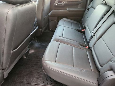 Used 2022 Chevrolet Silverado 1500 LTZ w/ Z71 Off-Road Package image 28