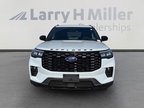 New 2026 Ford Explorer ST-Line w/ ST-Line Street Pack image 8