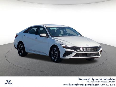 Certified 2025 Hyundai Elantra Limited FWD image 1