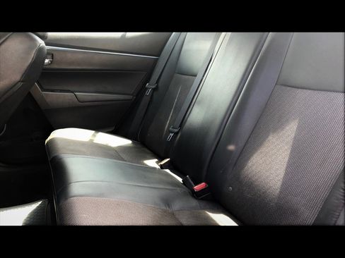 Used 2014 Toyota Corolla LE FWD image 11