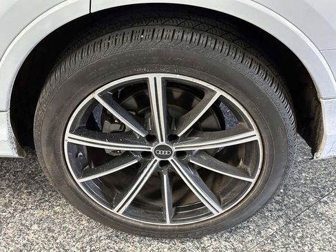 Used 2023 Audi Q7 3.0T Premium Plus image 11