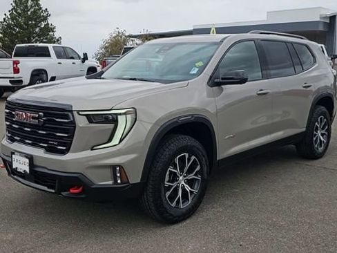 New 2026 GMC Acadia AT4 w/ Luxury Package AWD/4WD image 4