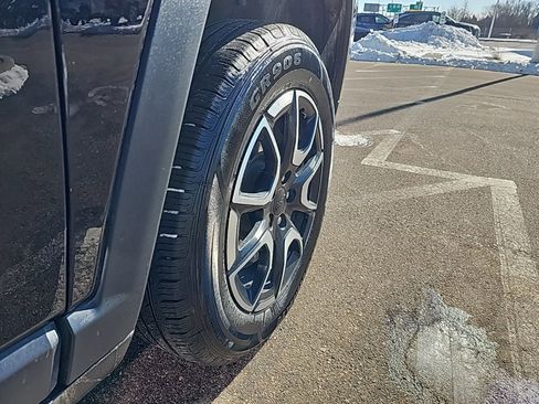 Used 2024 Jeep Compass Trailhawk image 35