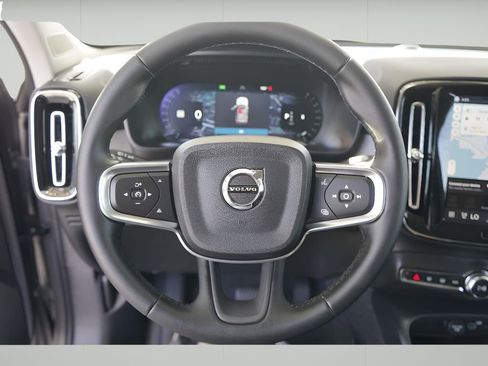 New 2026 Volvo XC40 B5 Core w/ Protection Package image 11