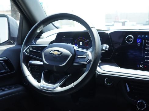 Used 2025 Chevrolet Tahoe LS AWD/4WD image 32
