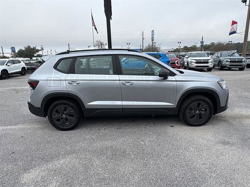 New 2026 Volkswagen Taos S image 7