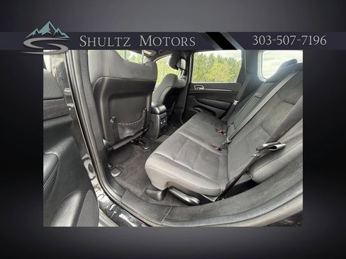 Used 2014 Jeep Grand Cherokee Laredo w/ Quick Order Package 23E AWD/4WD image 16