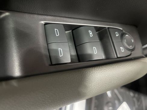 New 2026 Chevrolet Colorado ZR2 w/ Technology Package AWD/4WD image 20