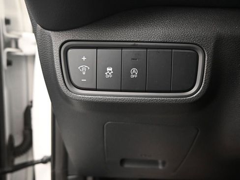 Certified 2025 Kia Soul LX w/ LX Technology Package FWD image 28