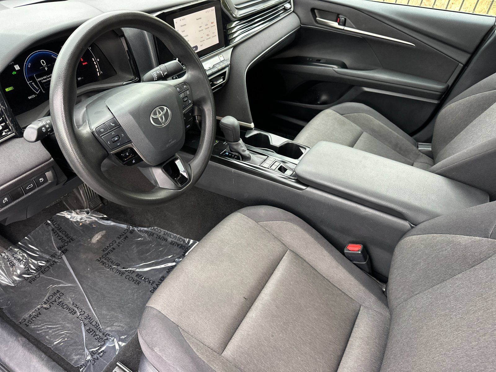 Used 2025 Toyota Camry LE FWD image 9